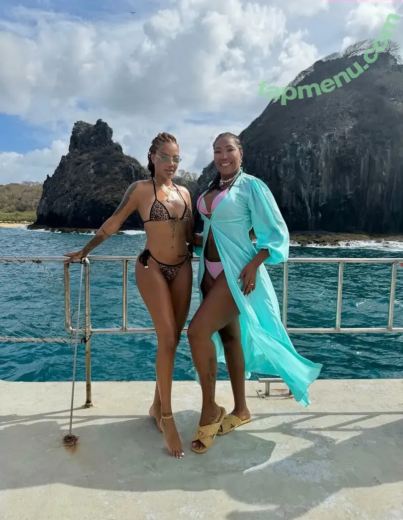 Ludmilla nude photo #0112 (ludmillabalasoiu)