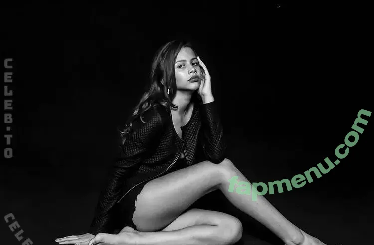 ludymilw nude photo #0025 (ludymilw)