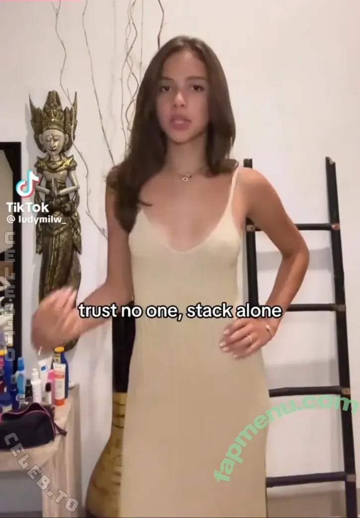 ludymilw nude photo #0049 (ludymilw)