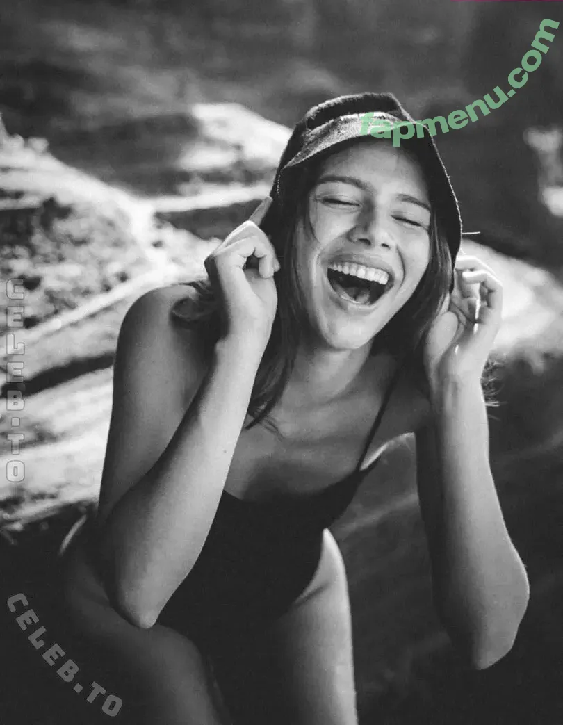 ludymilw nude photo #0055 (ludymilw)