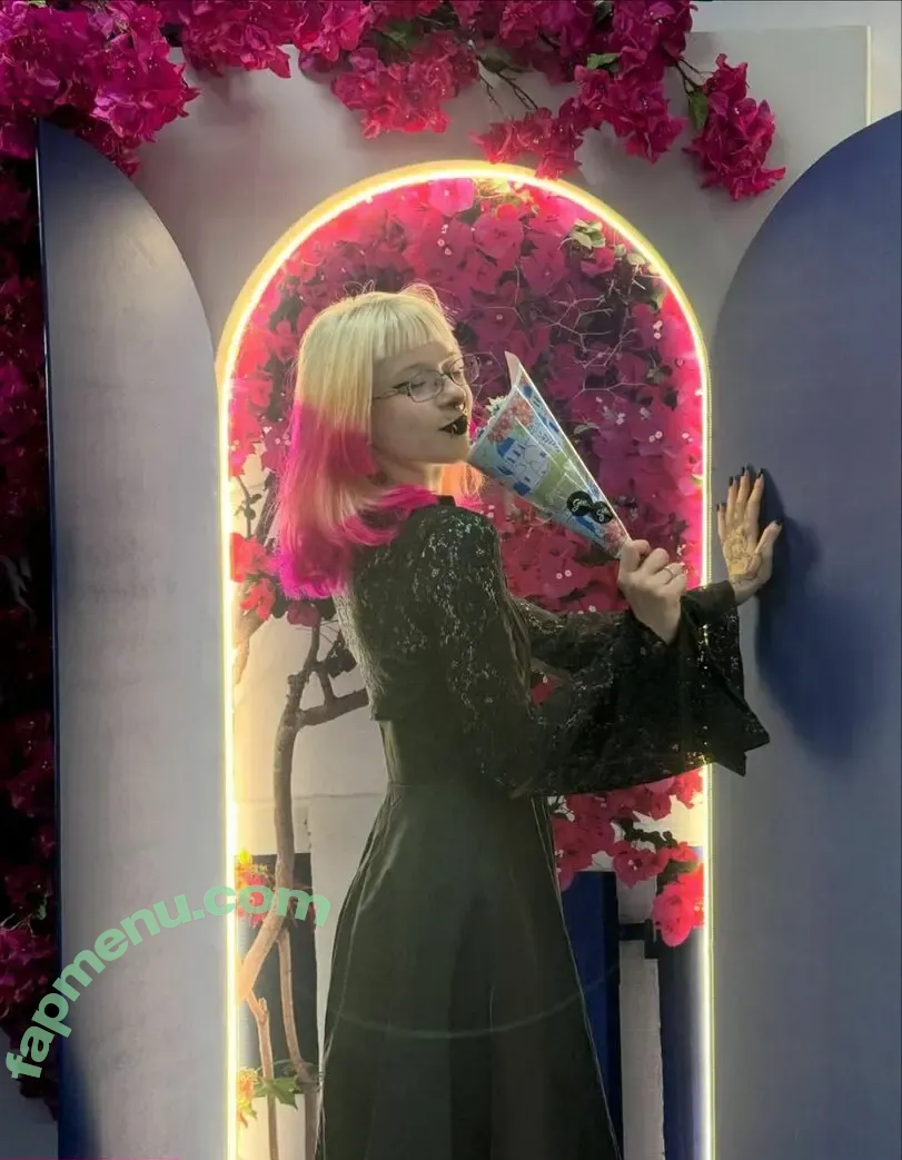 Luh Setra nude photo #0232 (luhsetraoficial)