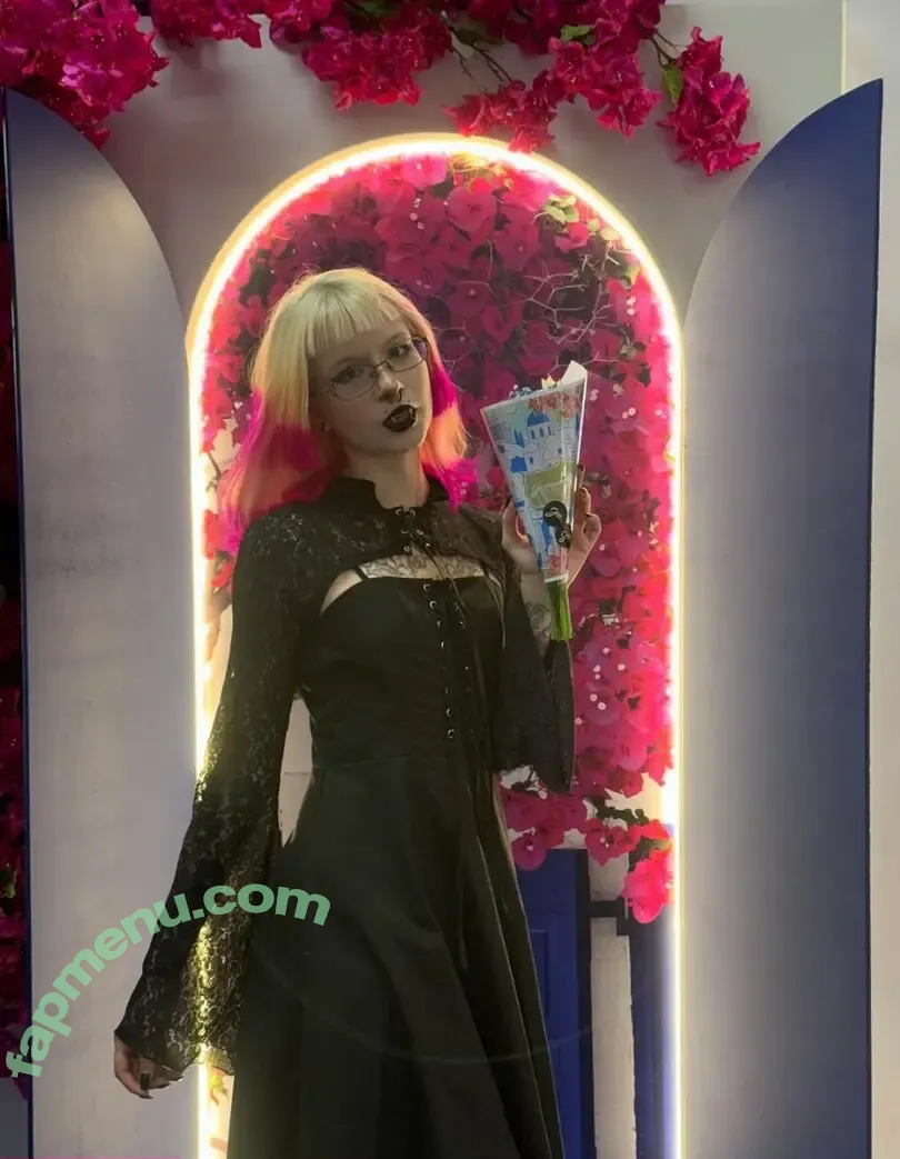 Luh Setra nude photo #0234 (luhsetraoficial)