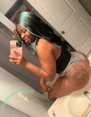 luhthiccbaddiebae / luh.baddie.bae nude photo #0009
