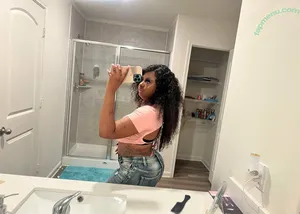 luhthiccbaddiebae / luh.baddie.bae nude photo #0019