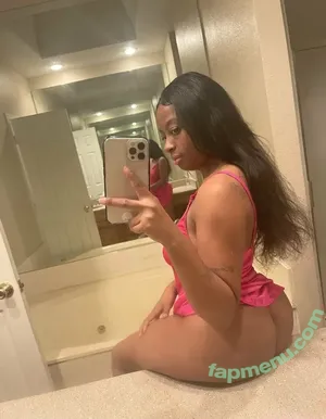 luhthiccbaddiebae / luh.baddie.bae nude photo #0033