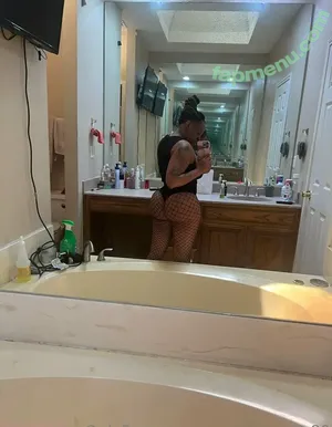 luhthiccbaddiebae / luh.baddie.bae nude photo #0039