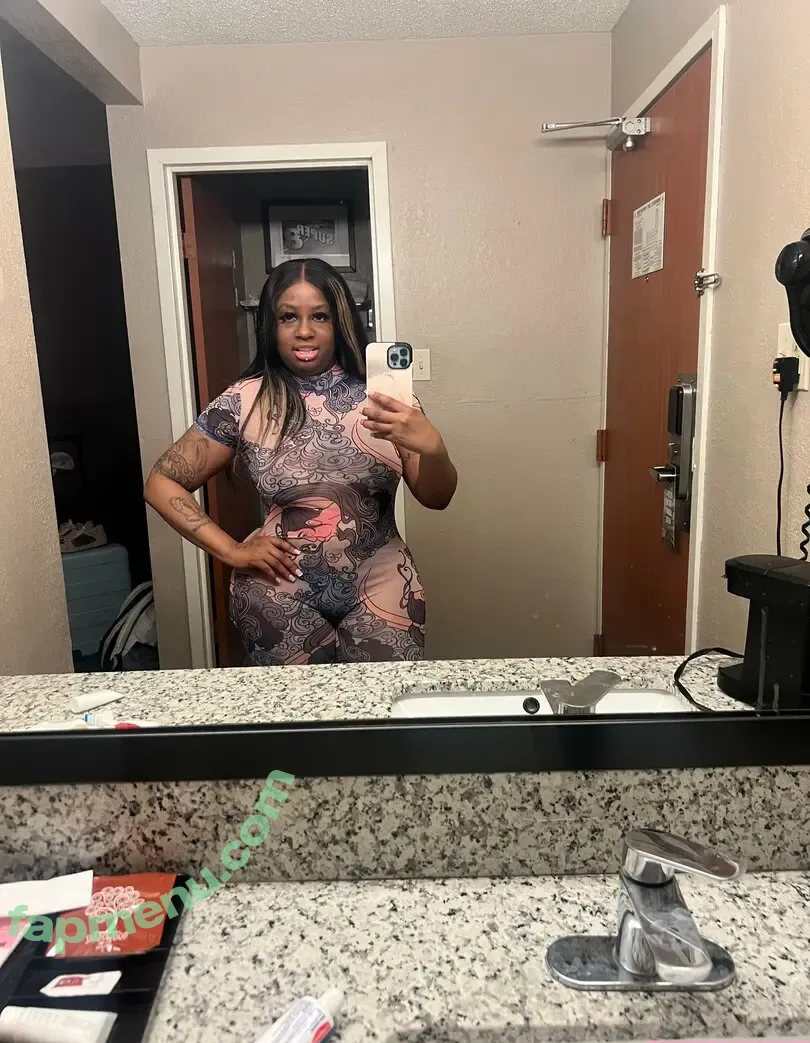 luhthiccbaddiebae nude photo #0018 (luh.baddie.bae)