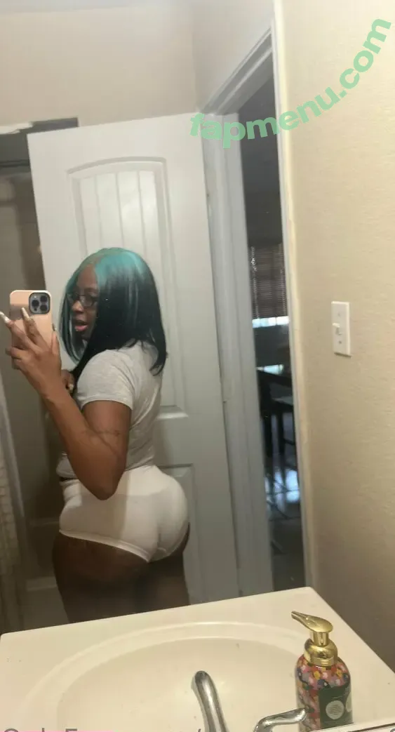 luhthiccbaddiebae nude photo #0040 (luh.baddie.bae)