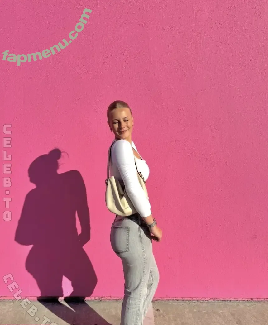 Luisa.mnck nude photo #0069 (Luisa.mnck)