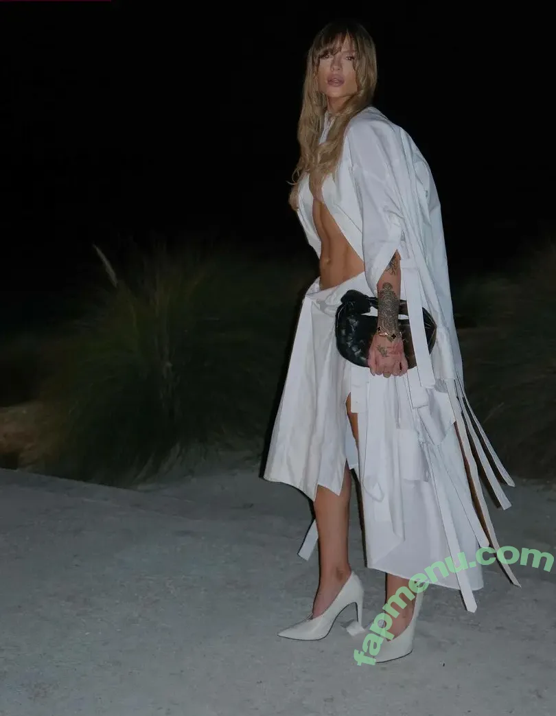 Luisa Sonza nude photo #0736 (luisasonza)