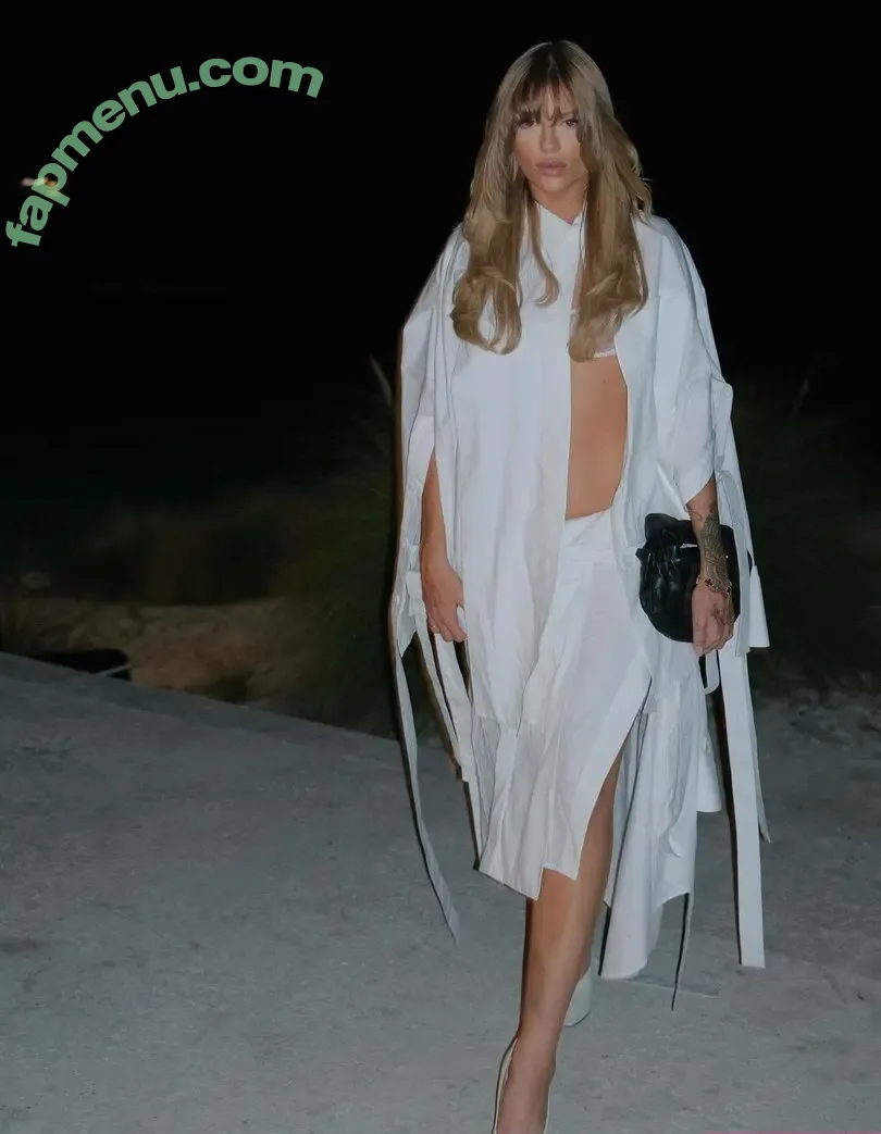 Luisa Sonza nude photo #0741 (luisasonza)