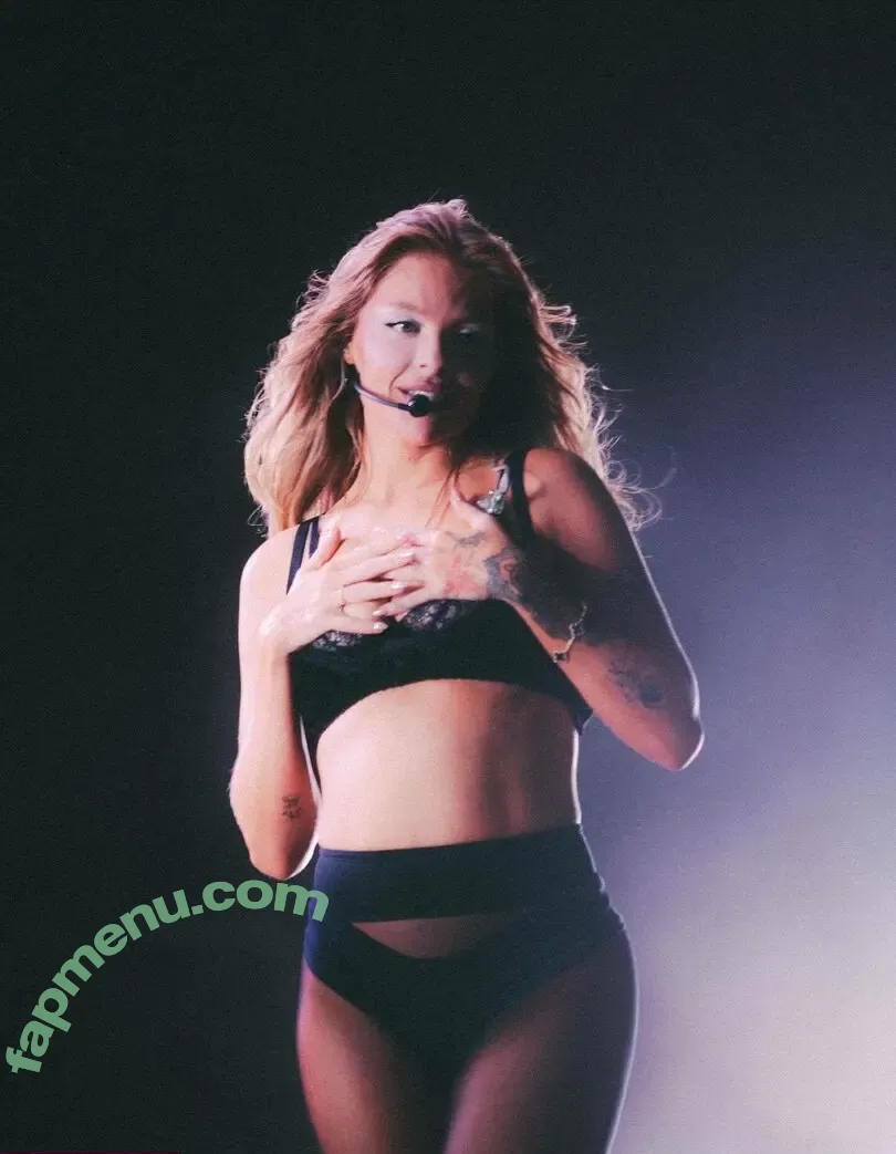 Luisa Sonza nude photo #0750 (luisasonza)