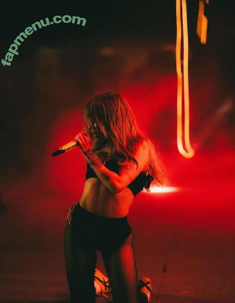 Luisa Sonza nude photo #0753 (luisasonza)