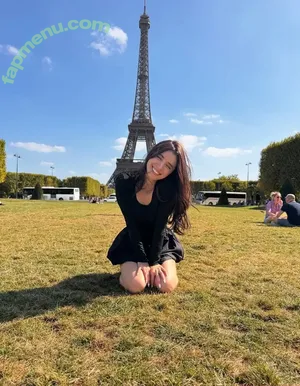 Luisa Valencia / lu_valenciaz nude photo #0098