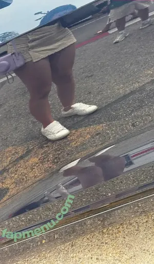 Luisa Valencia / lu_valenciaz nude photo #0117