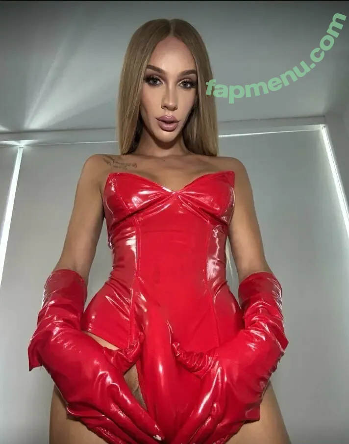 luisatavarests nude photo #0173 (luisatavarestss)