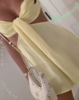 Luisinha Oliveira / luisinha_oliveira / luisinhaoliveira99 nude photo #0391