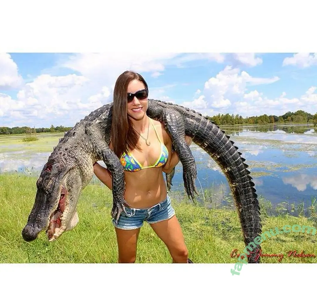 Luiza Barros nude photo #0011 (fishingwithluiza)