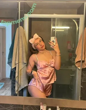  nude photo #0002