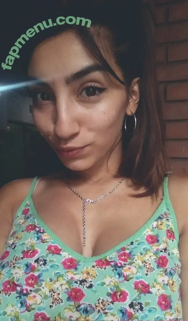 luliboom99 nude photo #0011 (luliboom99)