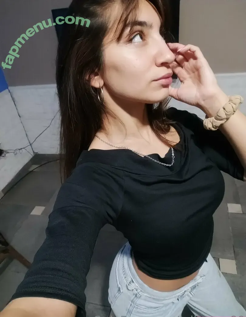 luliboom99 nude photo #0014 (luliboom99)