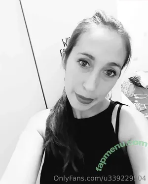 luliiloveee / _lilloveee nude photo #0001