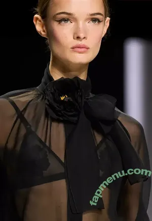 Lulu Tenney / lulutenney nude photo #0011