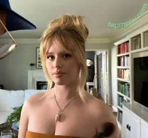 Lulu Wilson / luluswilson nude photo #0012
