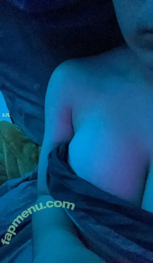 lululacoquine nude photo #0005 (lululacoquine)