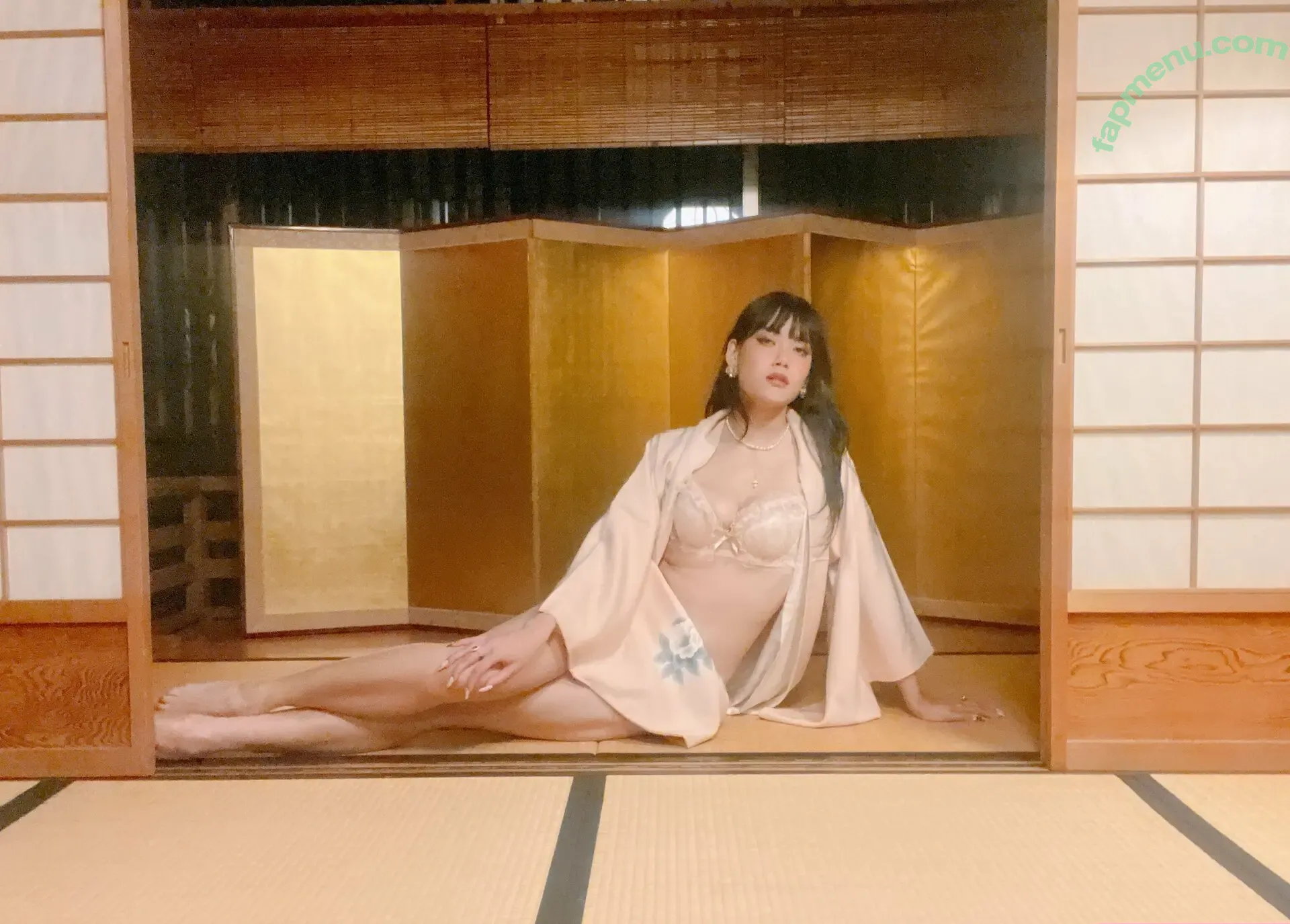 lulumeimei nude photo #0036 (luluandmeimei)