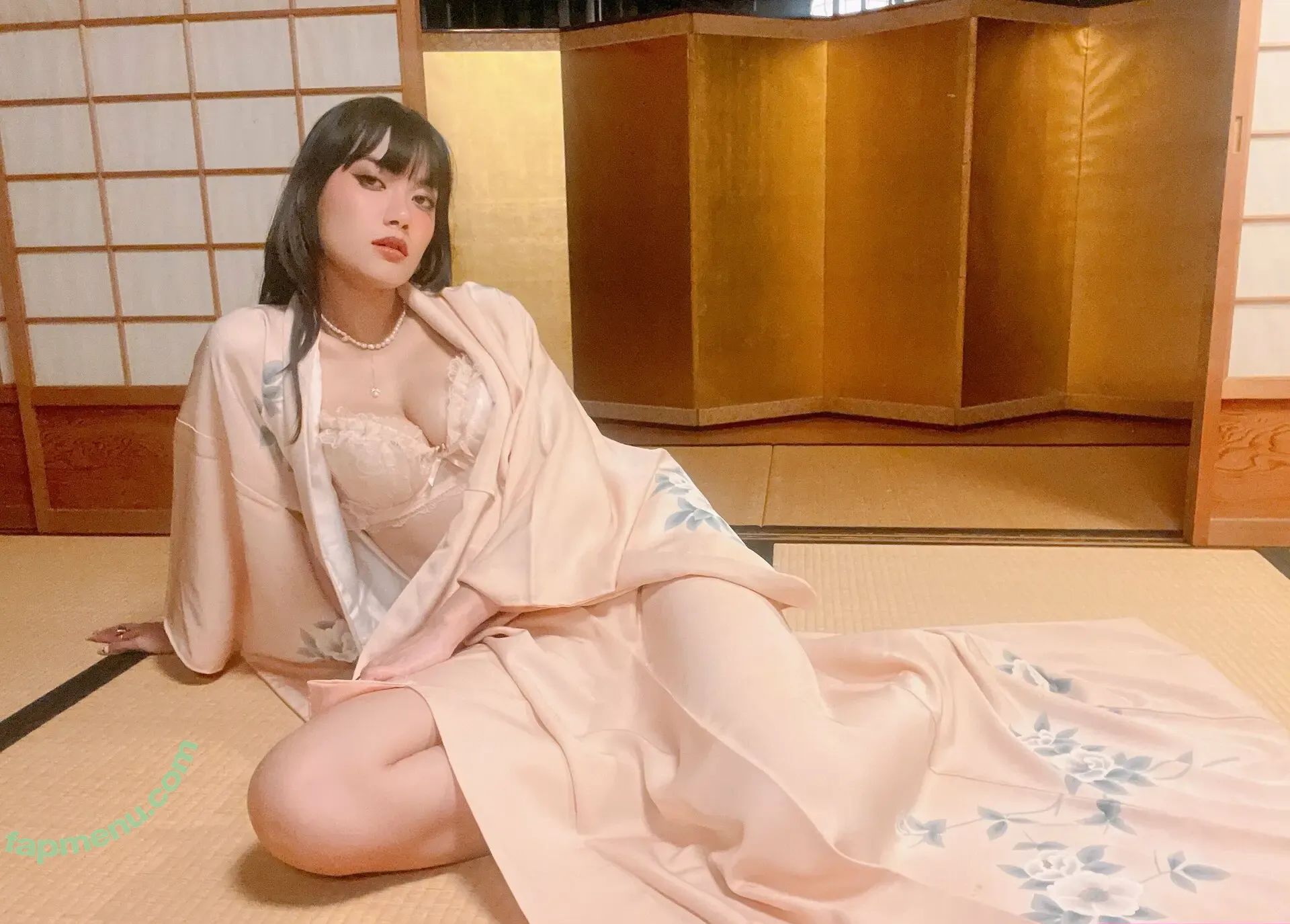 lulumeimei nude photo #0037 (luluandmeimei)