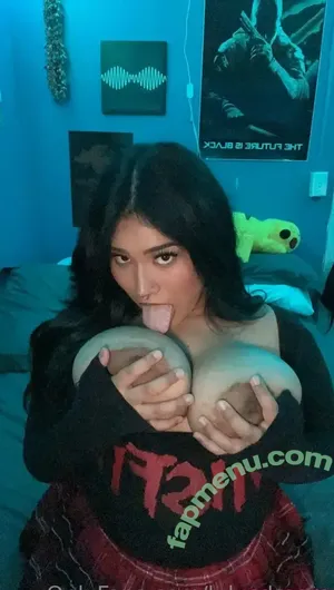 lulusdream / bigbittygothic nude photo #0009