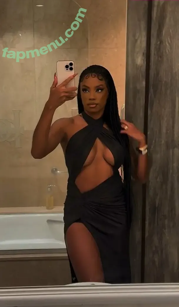 Lumena Aleluia nude photo #0201 (LumenaAleluia / lumena.aleluia)