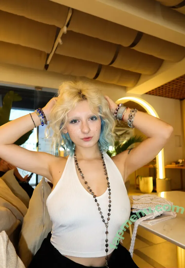 Luminatria nude photo #0159 (LStallwort63778 / Luminxtria / pale.cloudss)