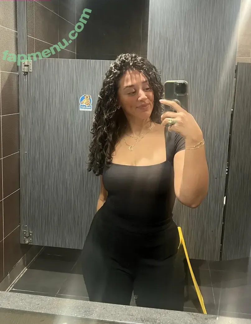 LuminousLindaa nude photo #0063 (LindaLuxxx / LuminousLinda / LuxuriousLinda)