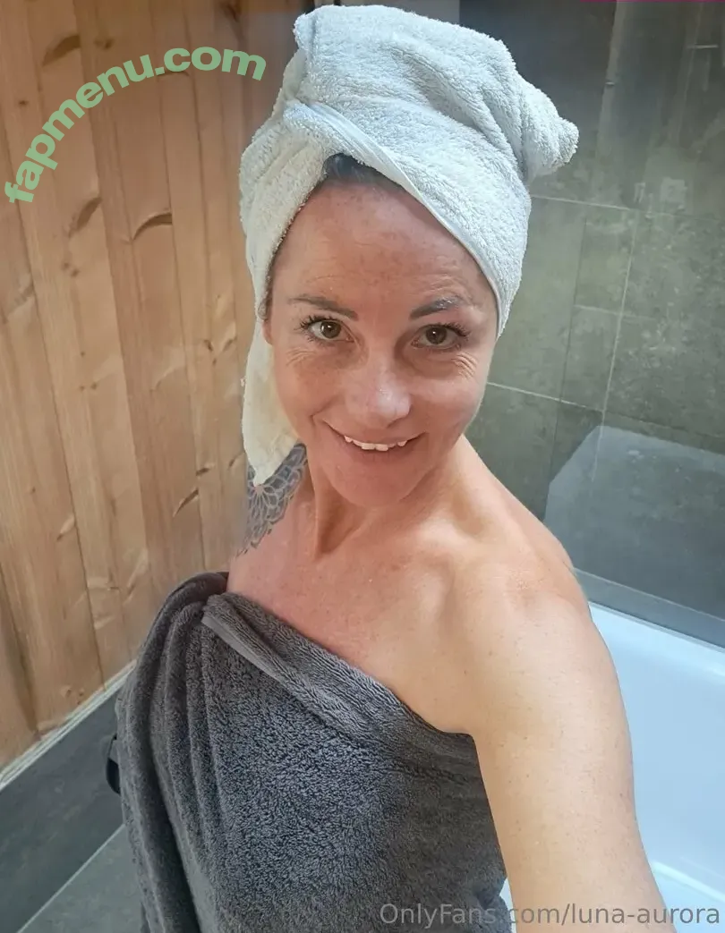 Luna Aurora nude photo #0009 (luna-aurora / lunaauroraxo)