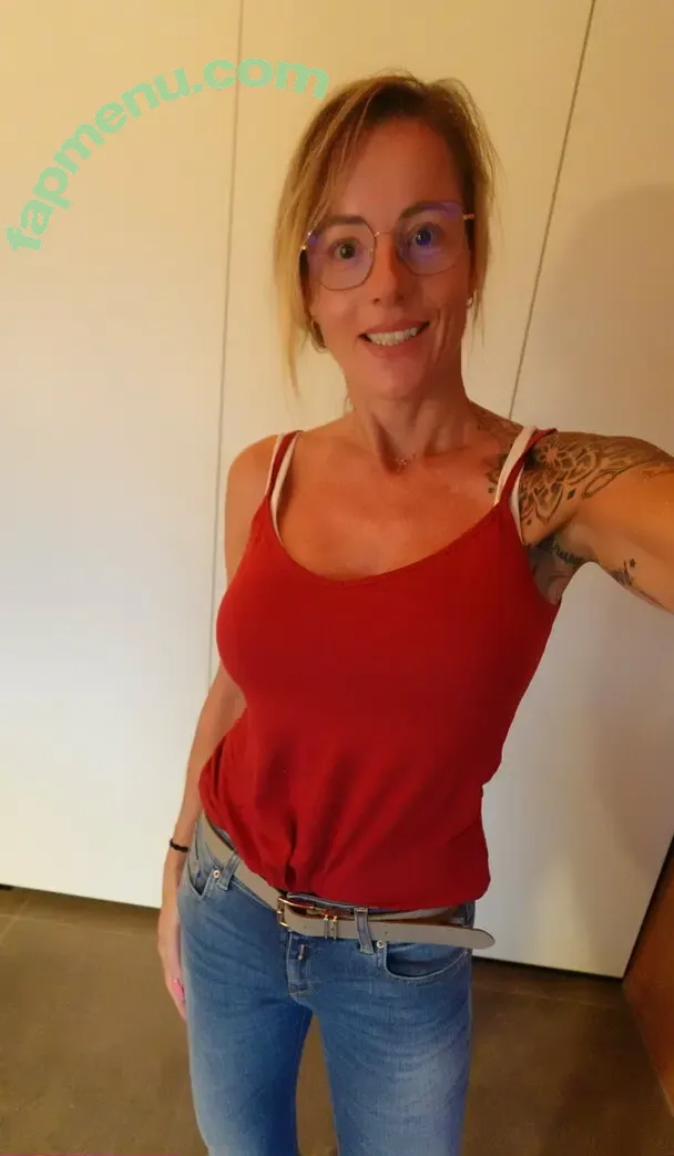 Luna Aurora nude photo #0033 (luna-aurora / lunaauroraxo)
