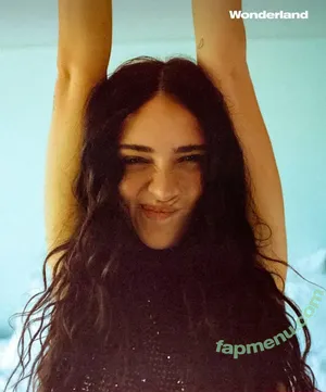 Luna Blaise / lunablaise nude photo #0101