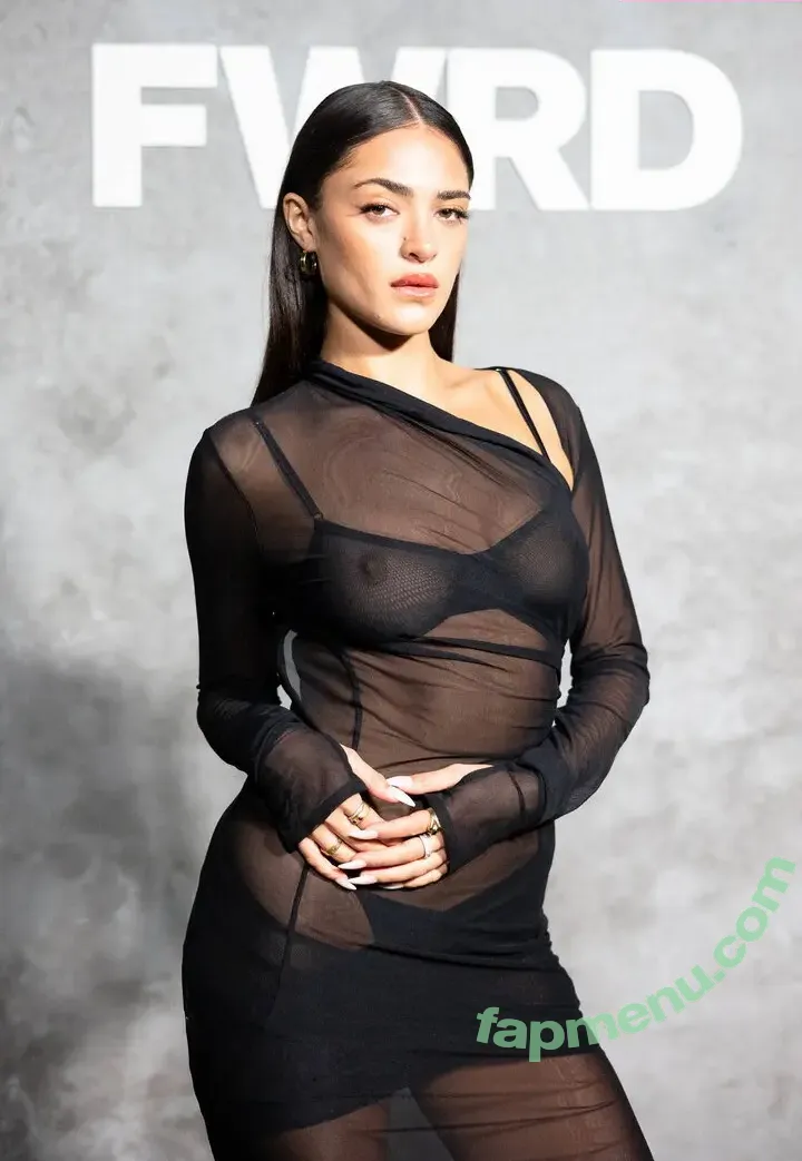 Luna Blaise nude photo #0011 (lunablaise)