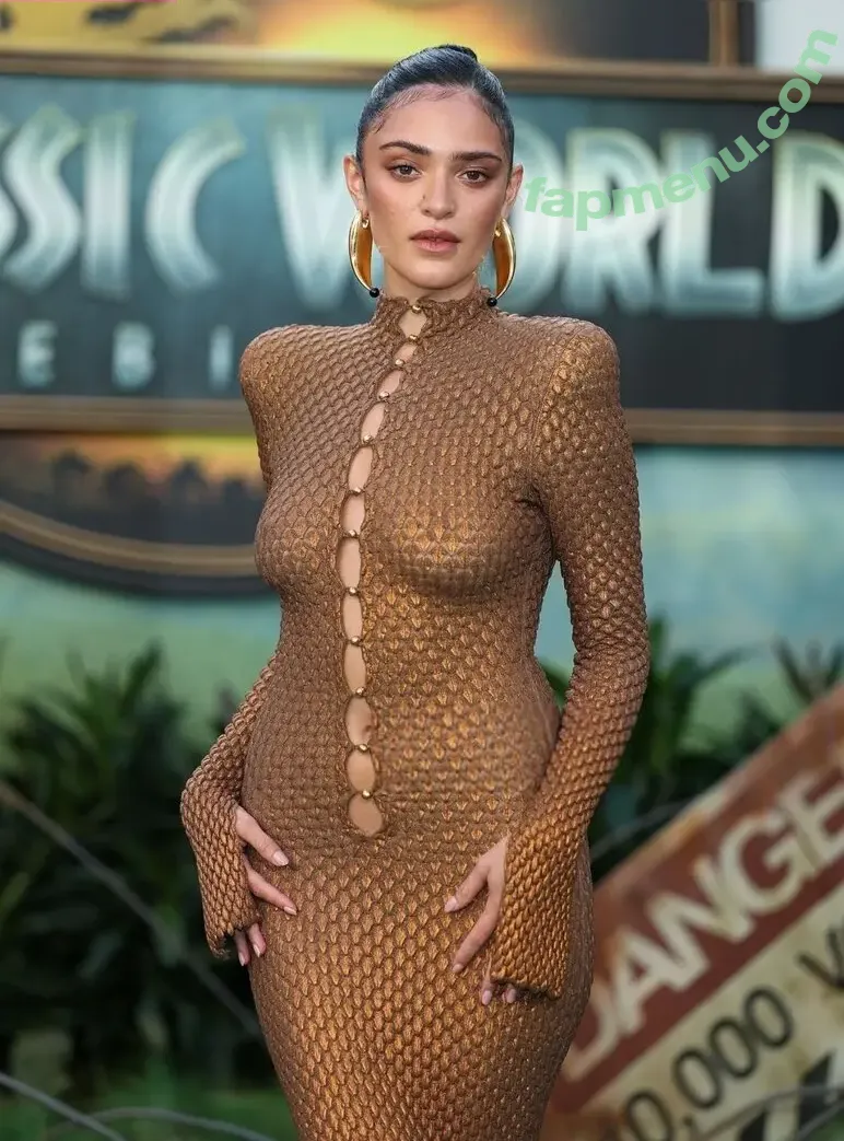 Luna Blaise nude photo #0086 (lunablaise)