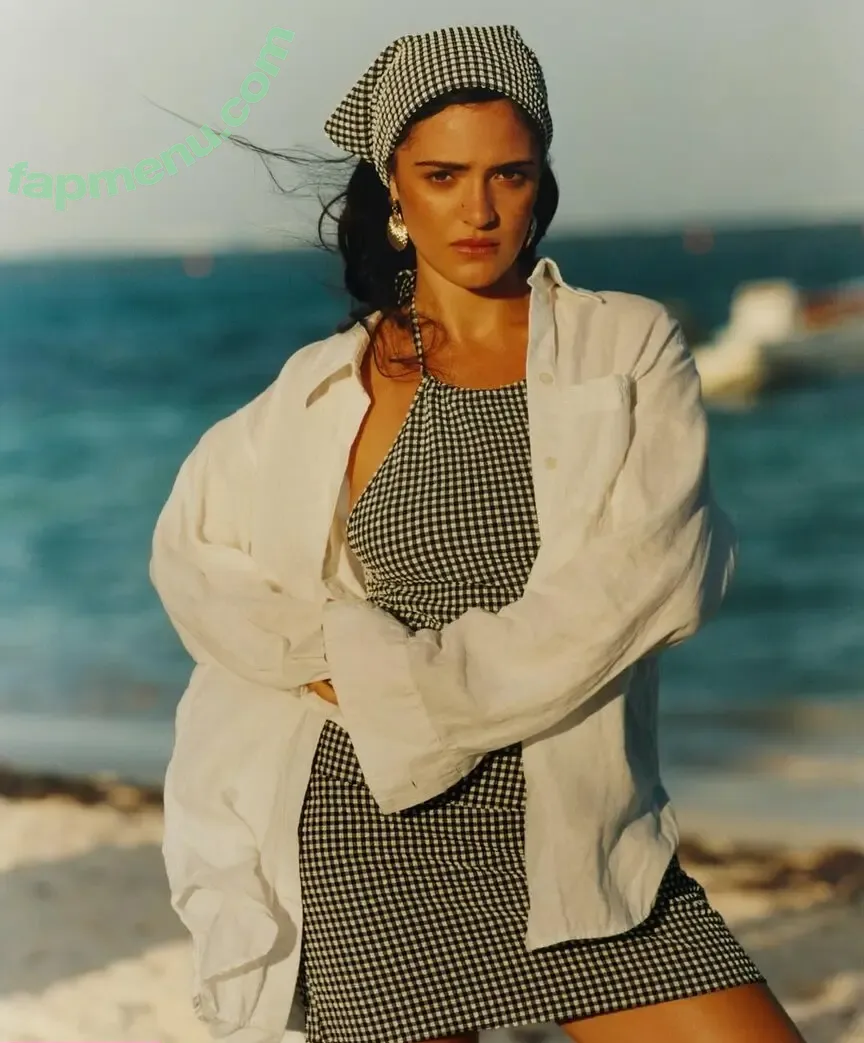 Luna Blaise nude photo #0119 (lunablaise)