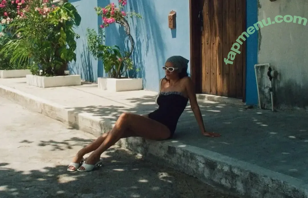 Luna Blaise nude photo #0127 (lunablaise)