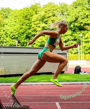 Luna Bulmahn / luna.bulmahn / luna.thiel / lunaa.thiel nude photo #0023