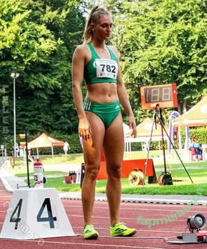 Luna Bulmahn / luna.bulmahn / luna.thiel / lunaa.thiel nude photo #0024