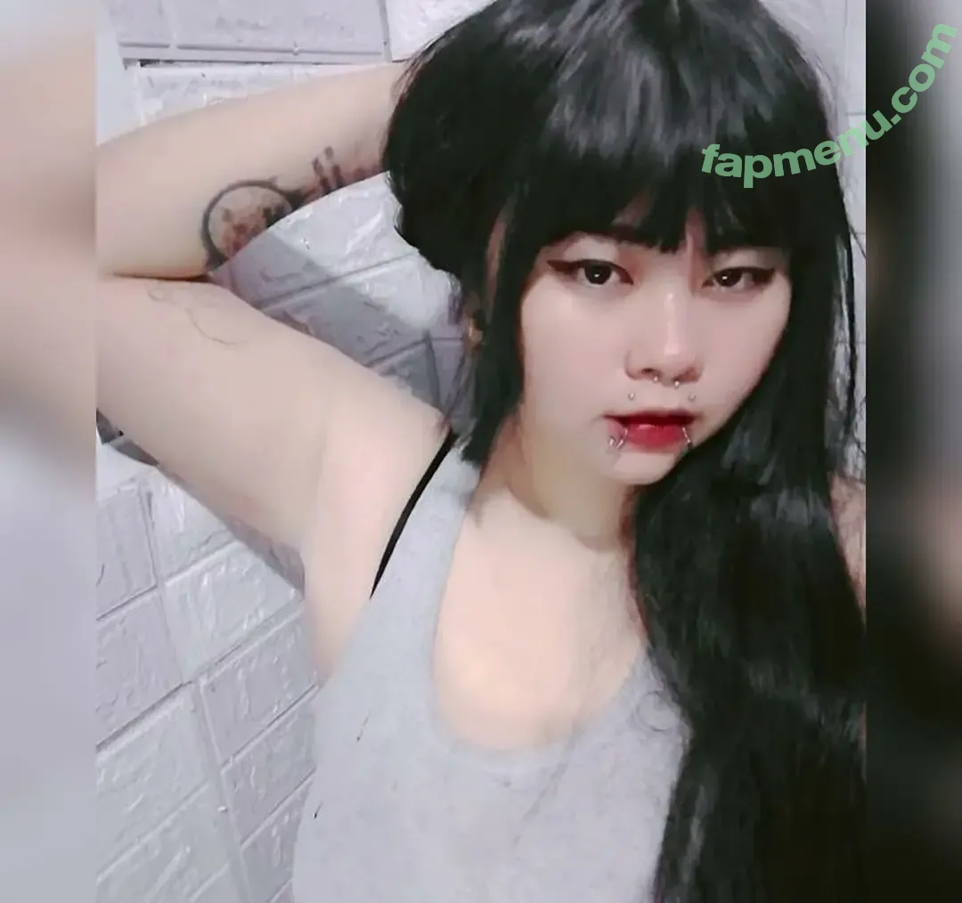 Luna Drei nude photo #0003 (xx.lilithh.xx)