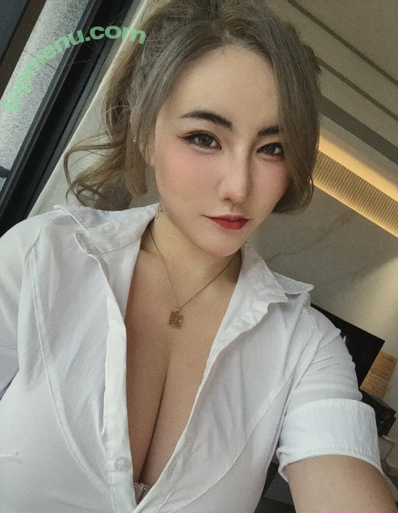 Luna Lim nude photo #0015 (Luna.lim / lunalim___)