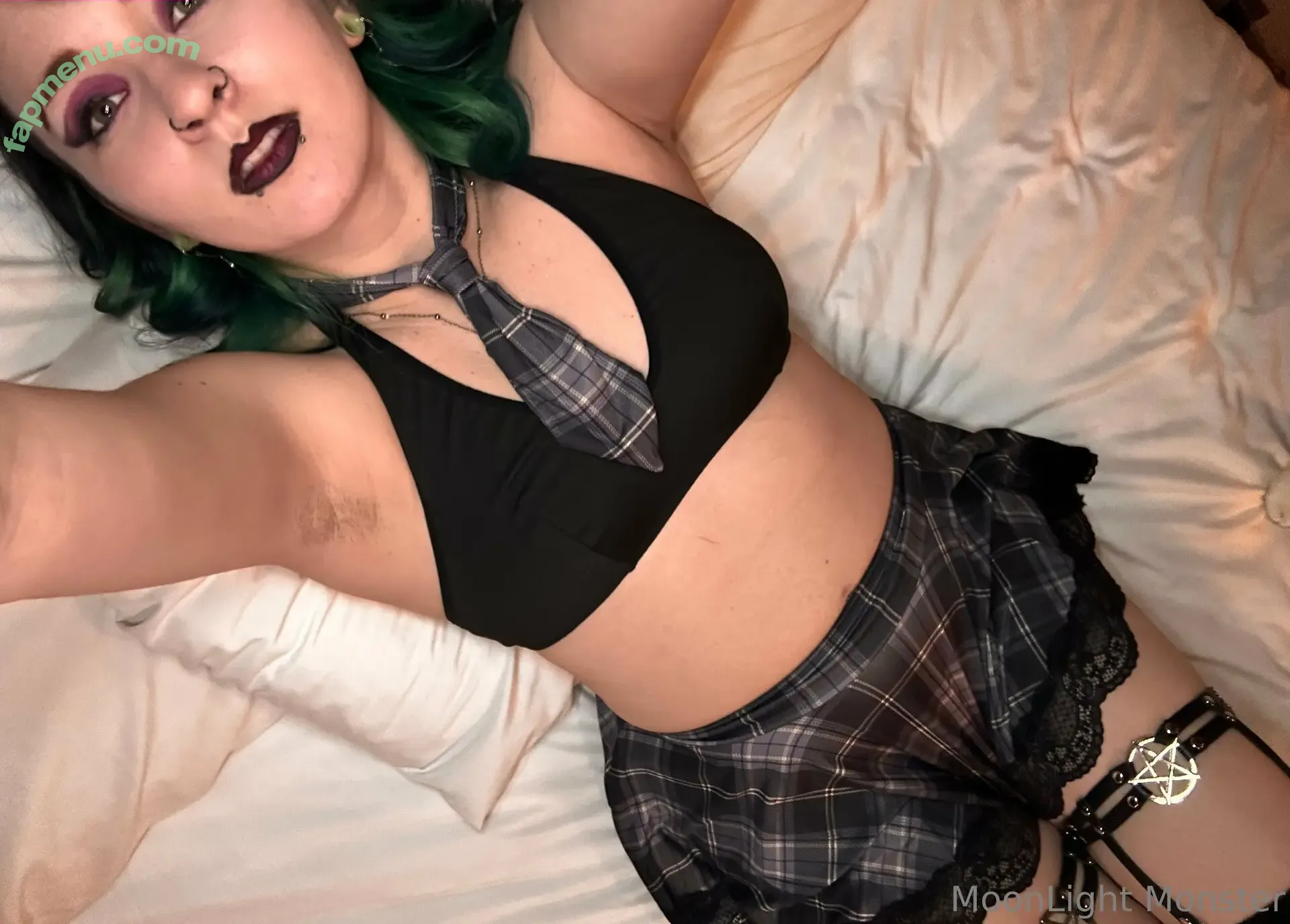 luna_monster nude photo #0024 (musicofluna)