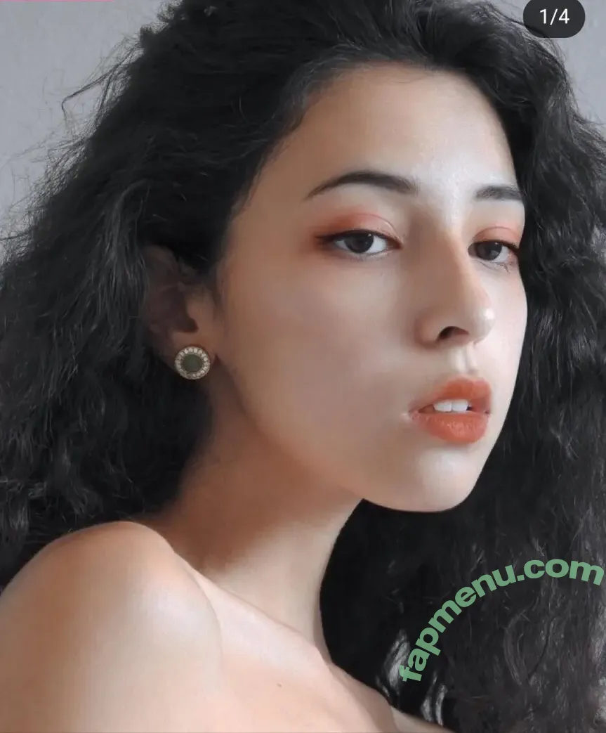 Luna Myosotis nude photo #0003 (LunaMyosotis)