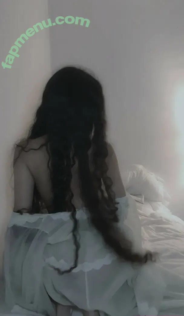 Luna Myosotis nude photo #0136 (LunaMyosotis)