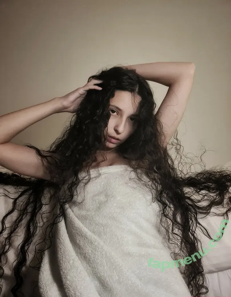 Luna Myosotis nude photo #0158 (LunaMyosotis)